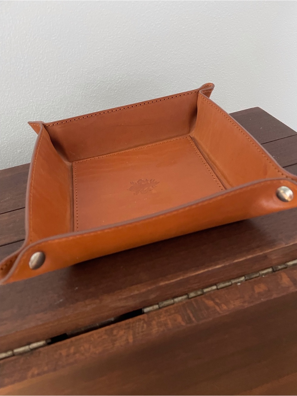 Leather Valet Tray in Chestnut brown